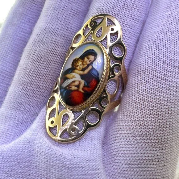 Vintage 14K Yellow Gold Madonna and Child Ring Size 8.5-5.61g - Picture 1 of 12